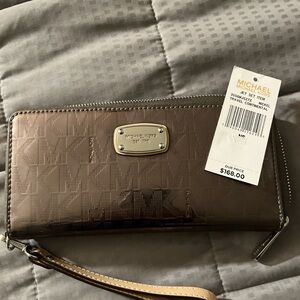 Michael Kors Large Grayson Mirror Metallic Continental Wristlet Wallet